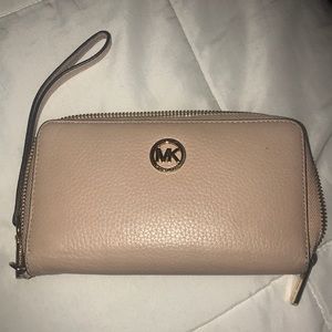 Michael Kors Leather Wallet- Pink